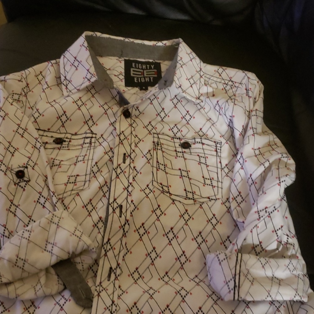 Quarter sleeve button down